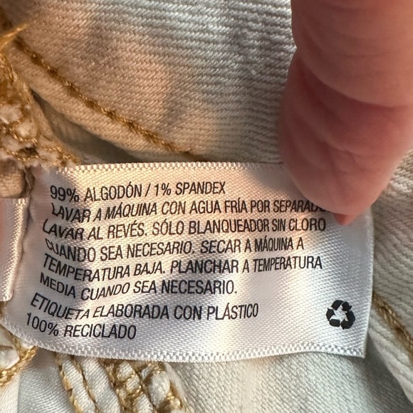 Universal Thread Vintage Midi Denim Shirts Cream w/Tan Thread Accents Size 2 - Picture 10 of 12